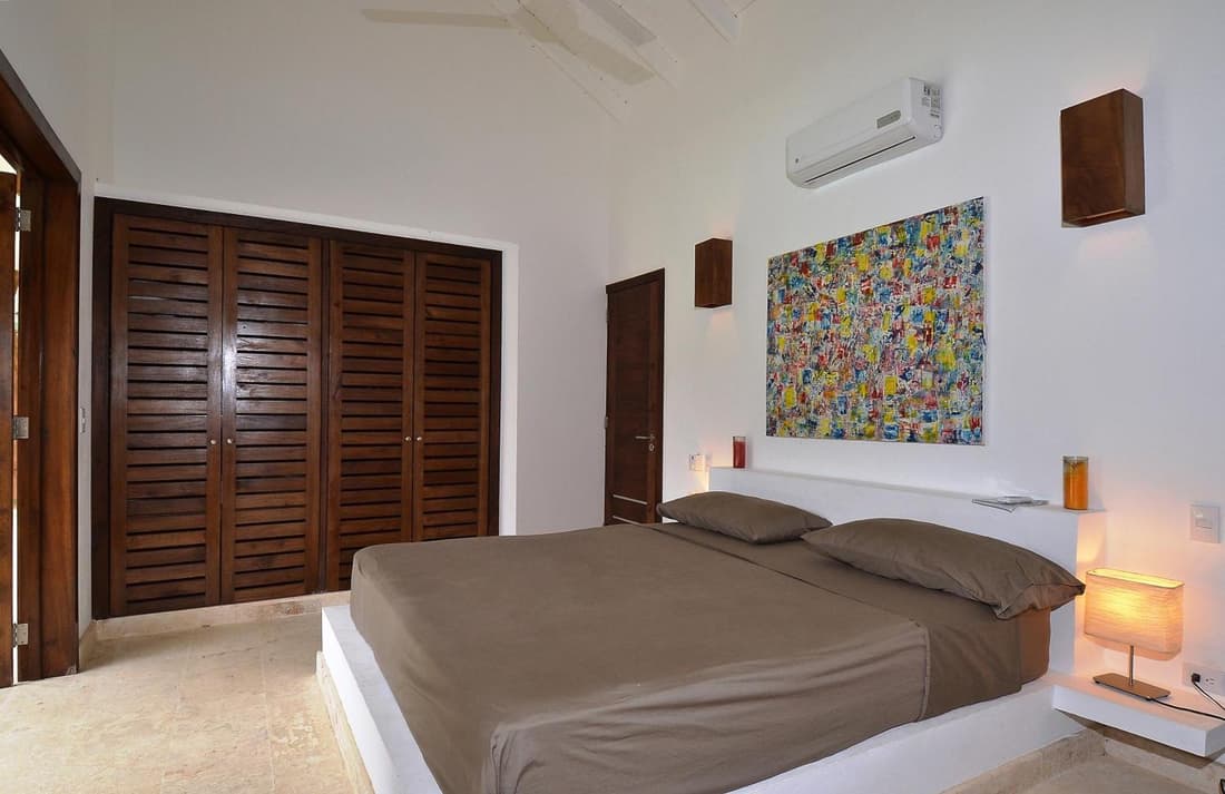 Las Terrenas Front Beach And Garden Villa with private staff