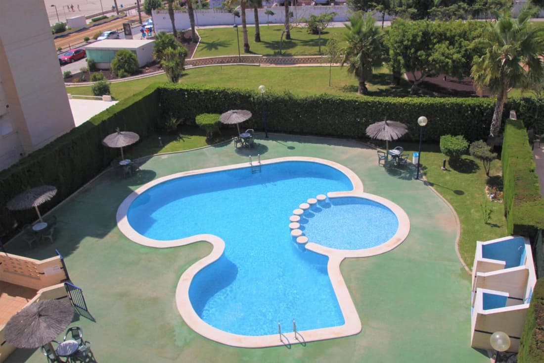 Apartamento CasaTuris enfrente al mar en Playa Muchavista C102
