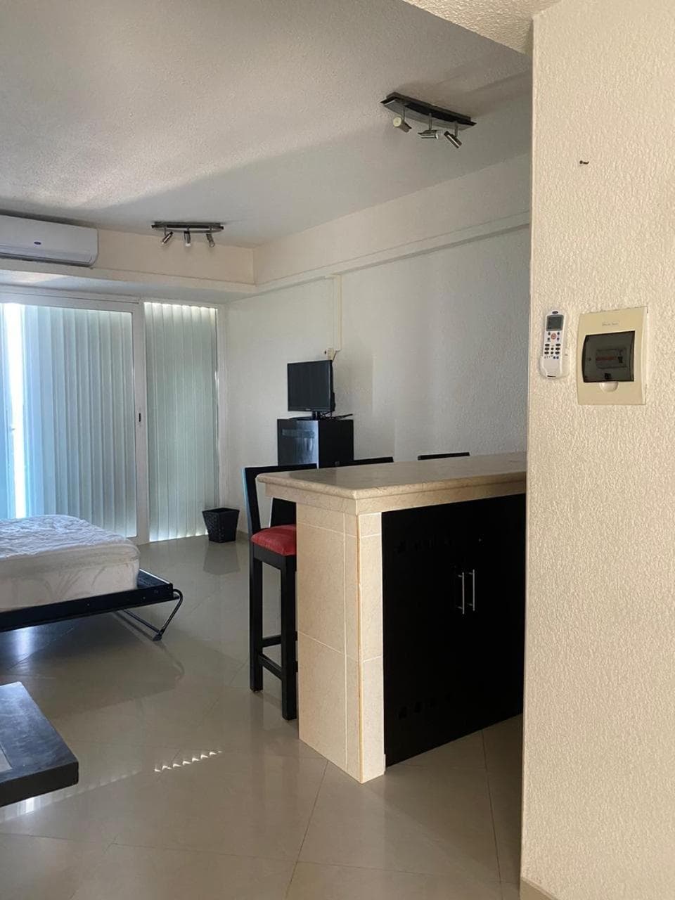 Studio oceanfront prime location