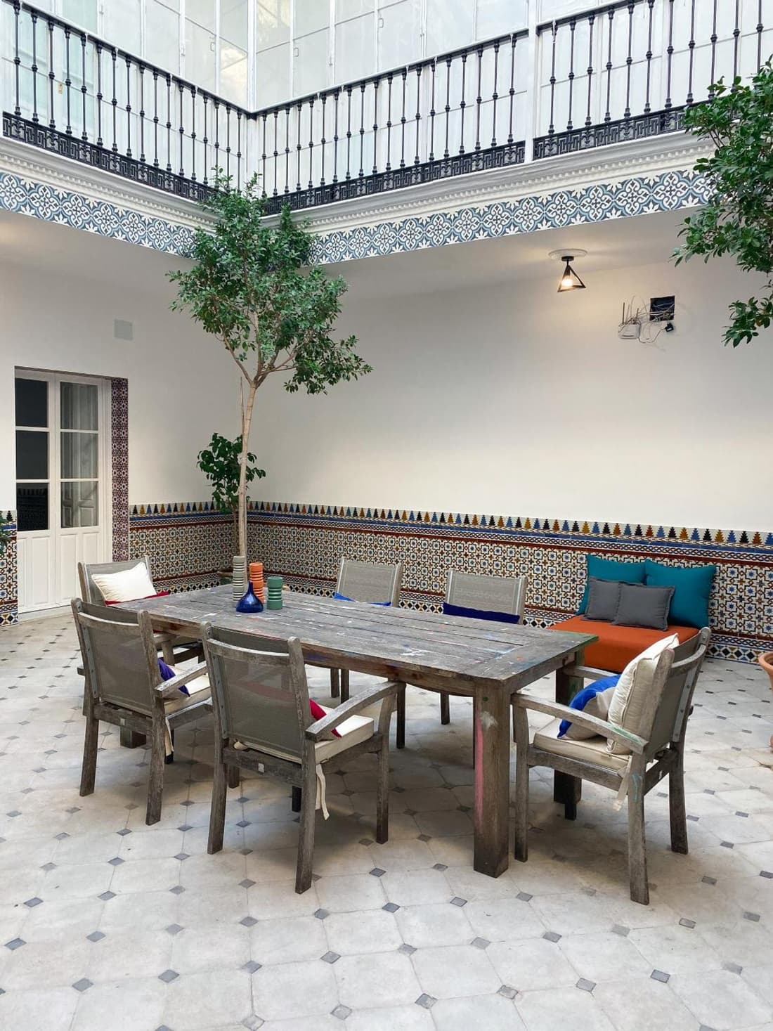 LA CASA CUADRADA