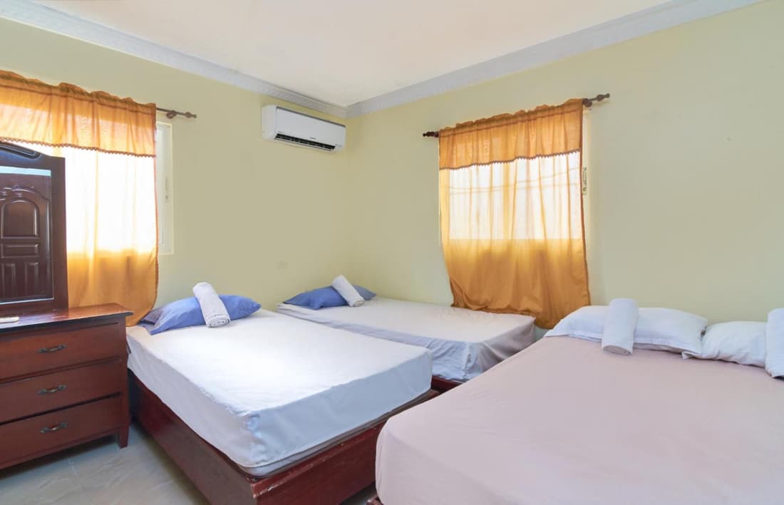 Spacious 2-Bedroom Apartment with 2 Bathrooms Near SDQ Airport Fast Wi-Fi