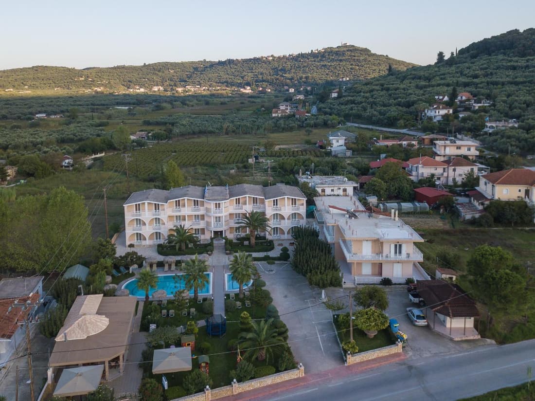 PAHNIS studios