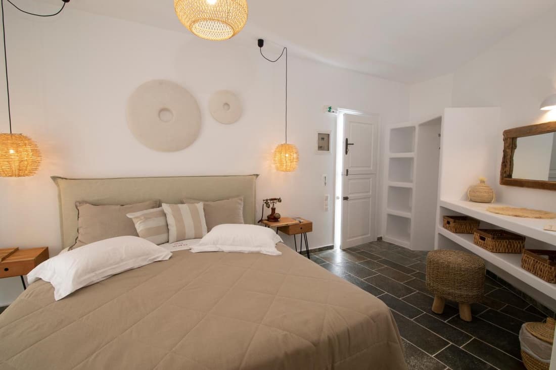 Nymfes Hotel