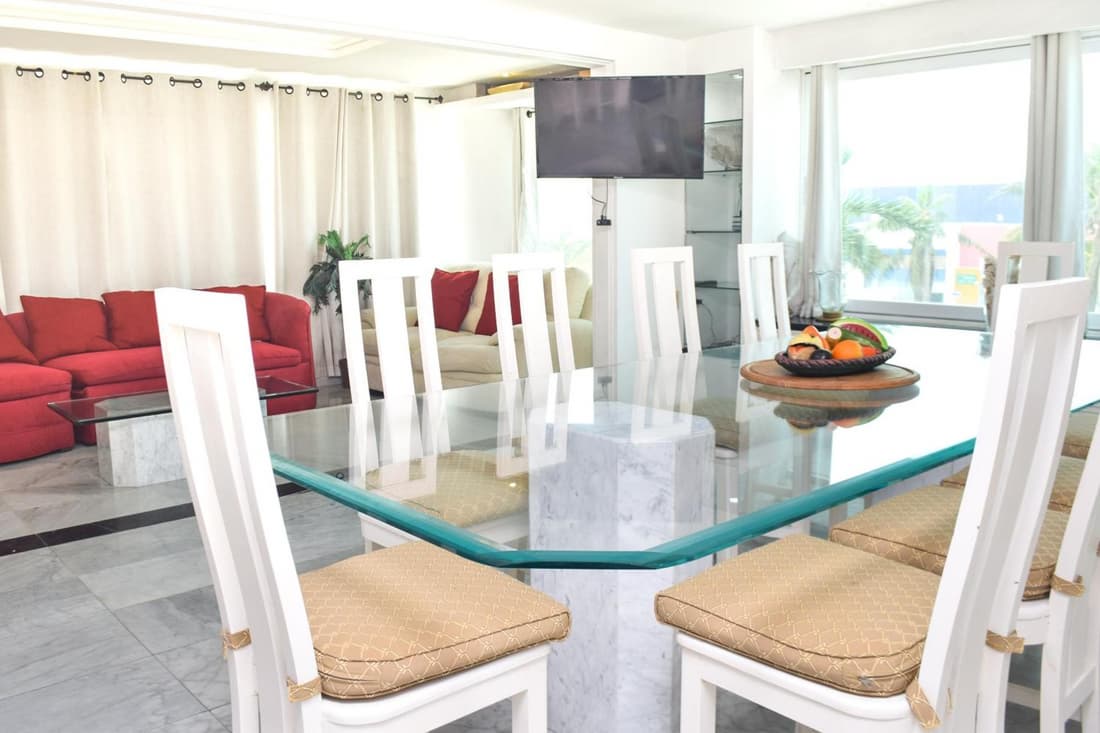 Departamento sobre la playa Cancun