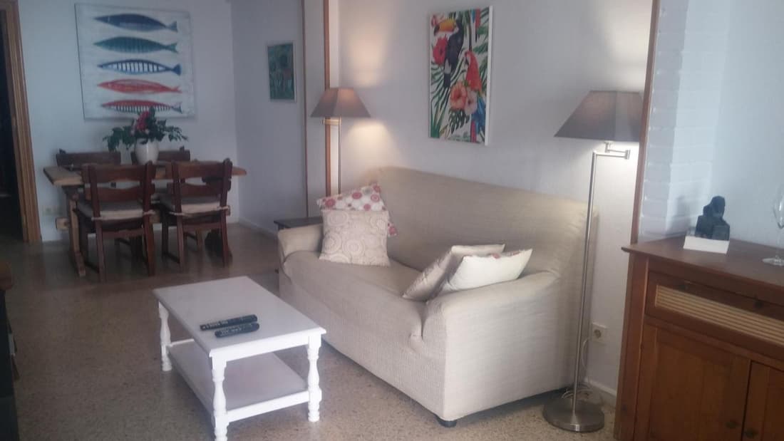 apartamento playa de Levante,parking, aire dos habitaciones y dos baños vistas playa y jardin