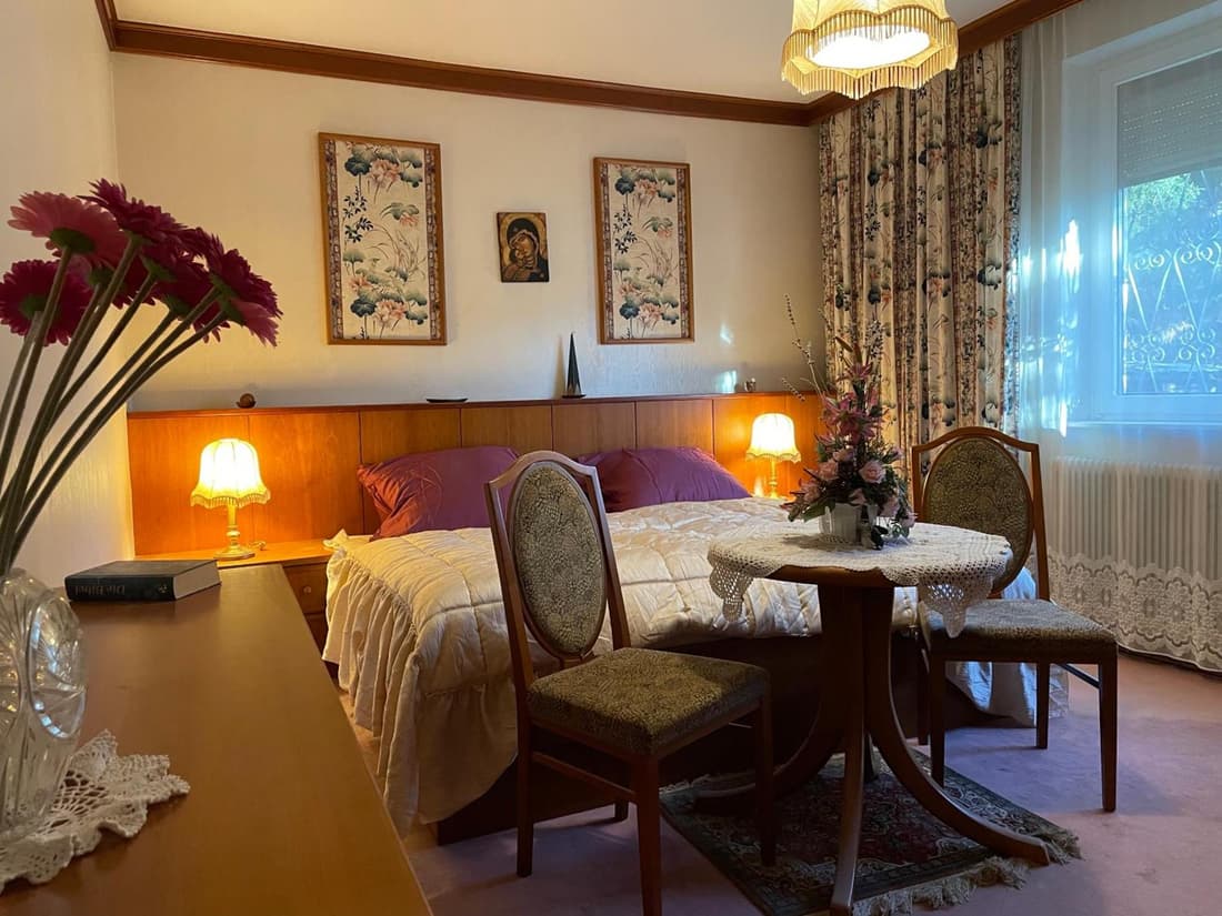 Suburb Hostel