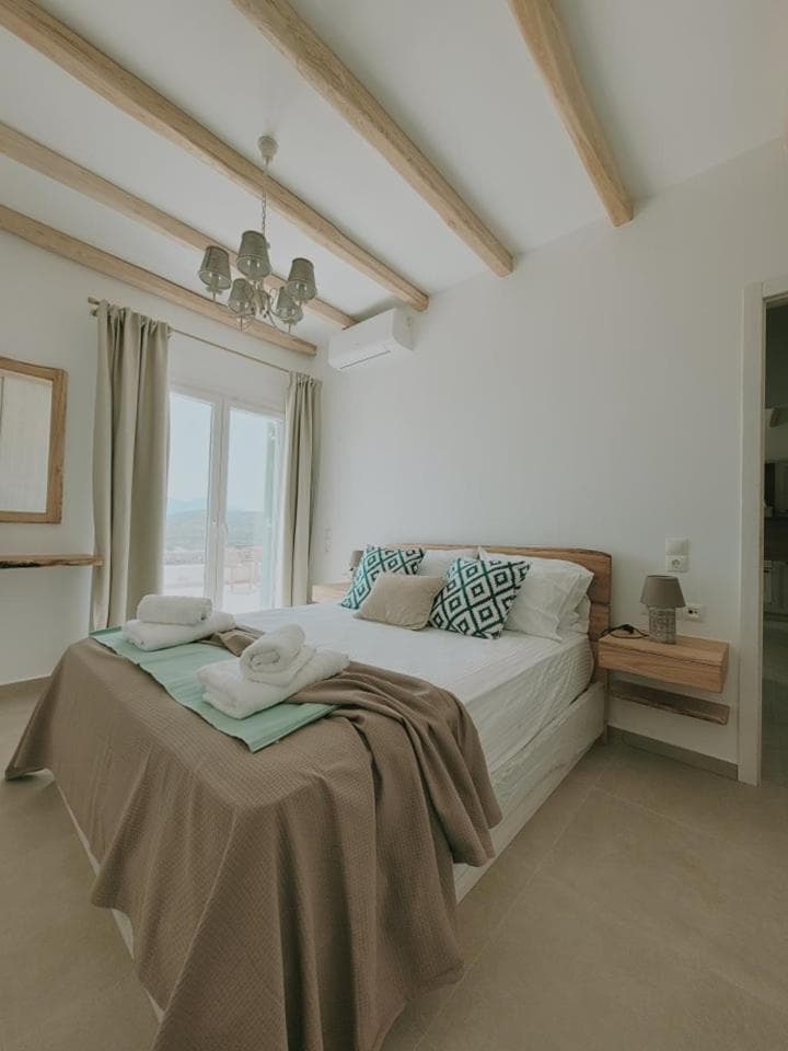 Polivios suites