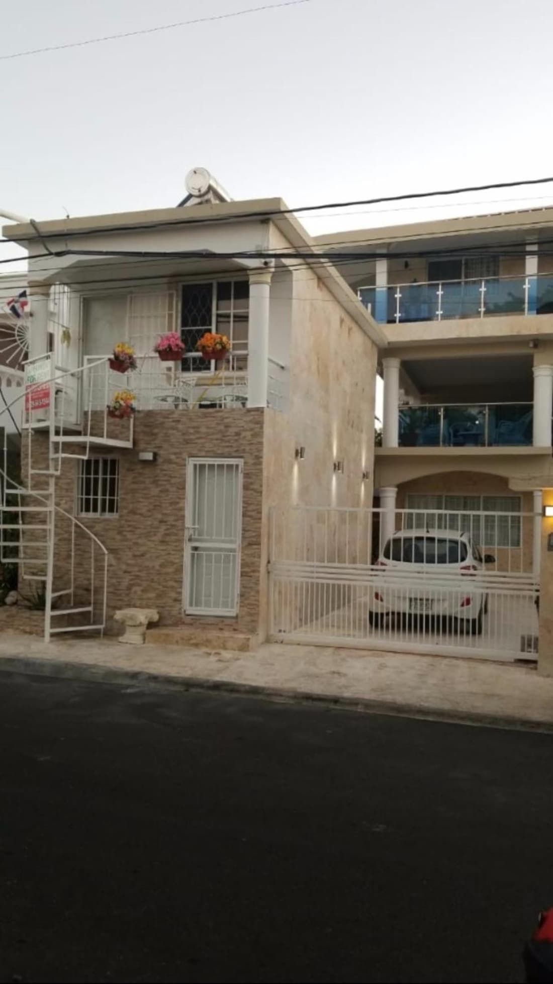 2 Guests 1bed Studio 3min To Beach And Main Street