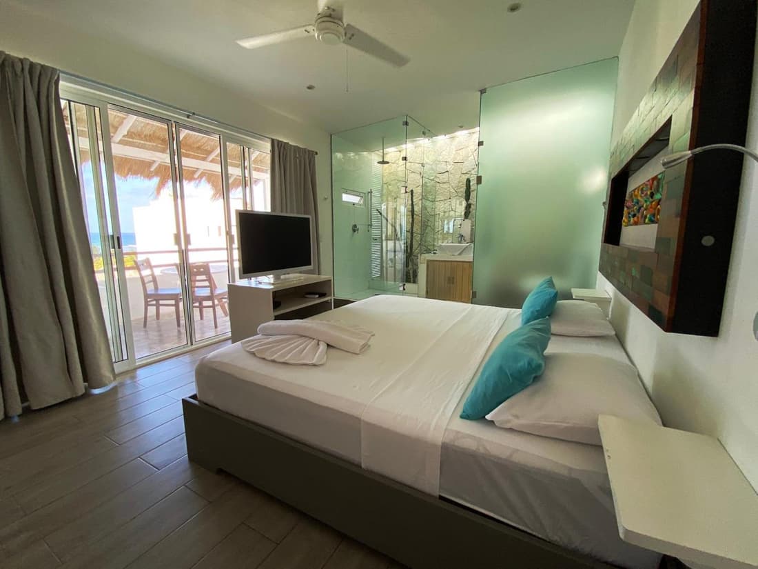 Anacapri Suite - 4th Floor Penthouse Beach Front