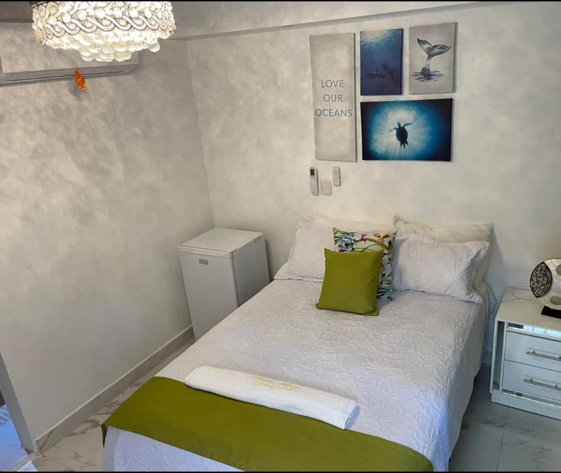 Central Area Bedroom With Common Kitchen, living room