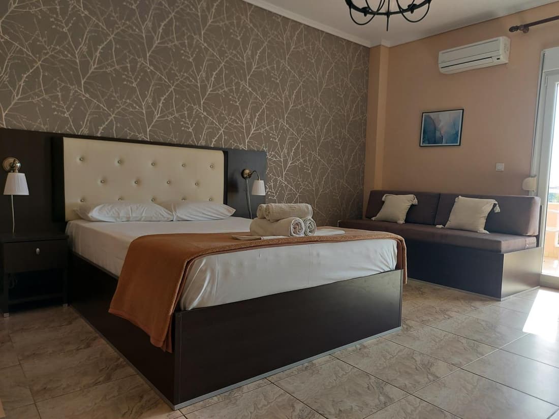 Hotel Epavli