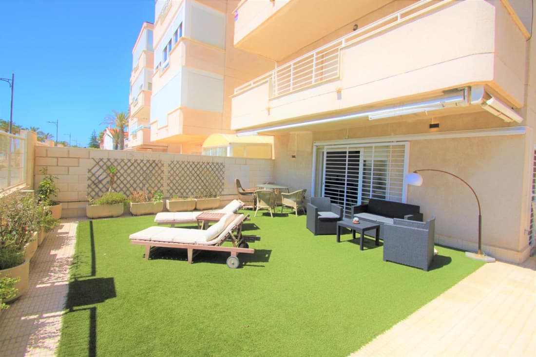 Apartamento CasaTuris enfrente al mar en Playa Muchavista C102