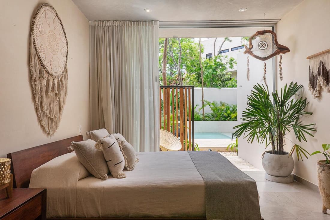 Premium Studio with Direct Pool Access Near Calle 7