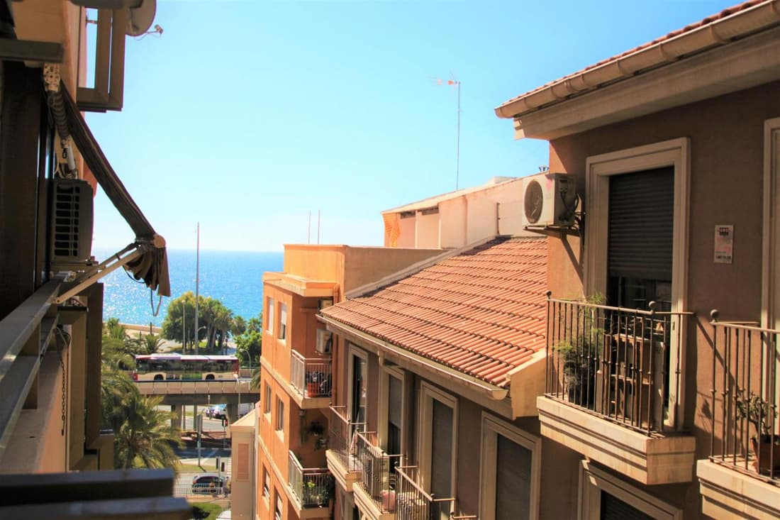 Apartamento CasaTuris con vistas a la playa del Postiguet A103