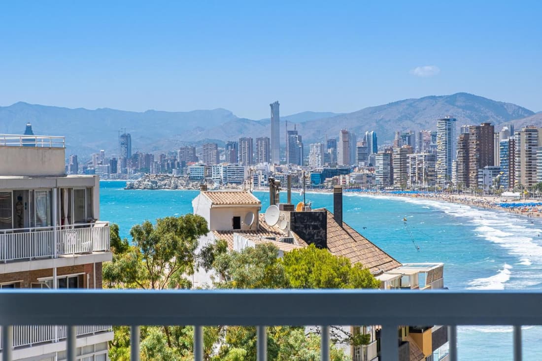 La Perla Benidorm Apartment seaview & pool Levante Beach