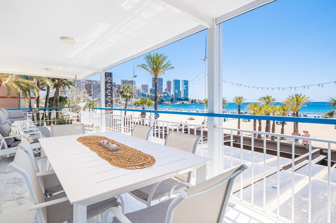 Copacabana Deluxe 1-A Levante Beach