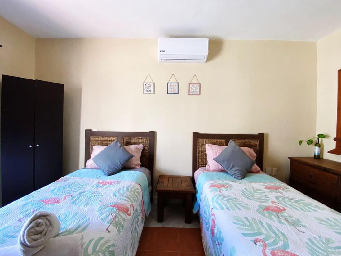 Apartment w/ PRIME location Mexican Colonial style