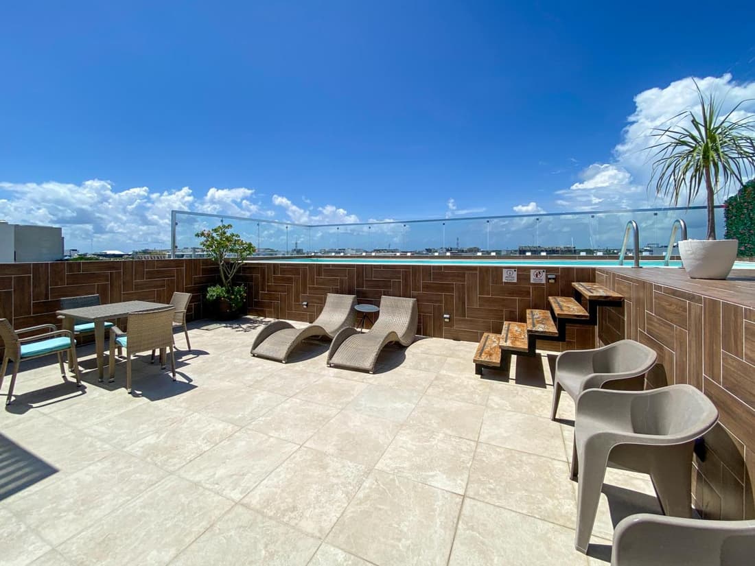 Studios with roofpool in Vanessa 24
