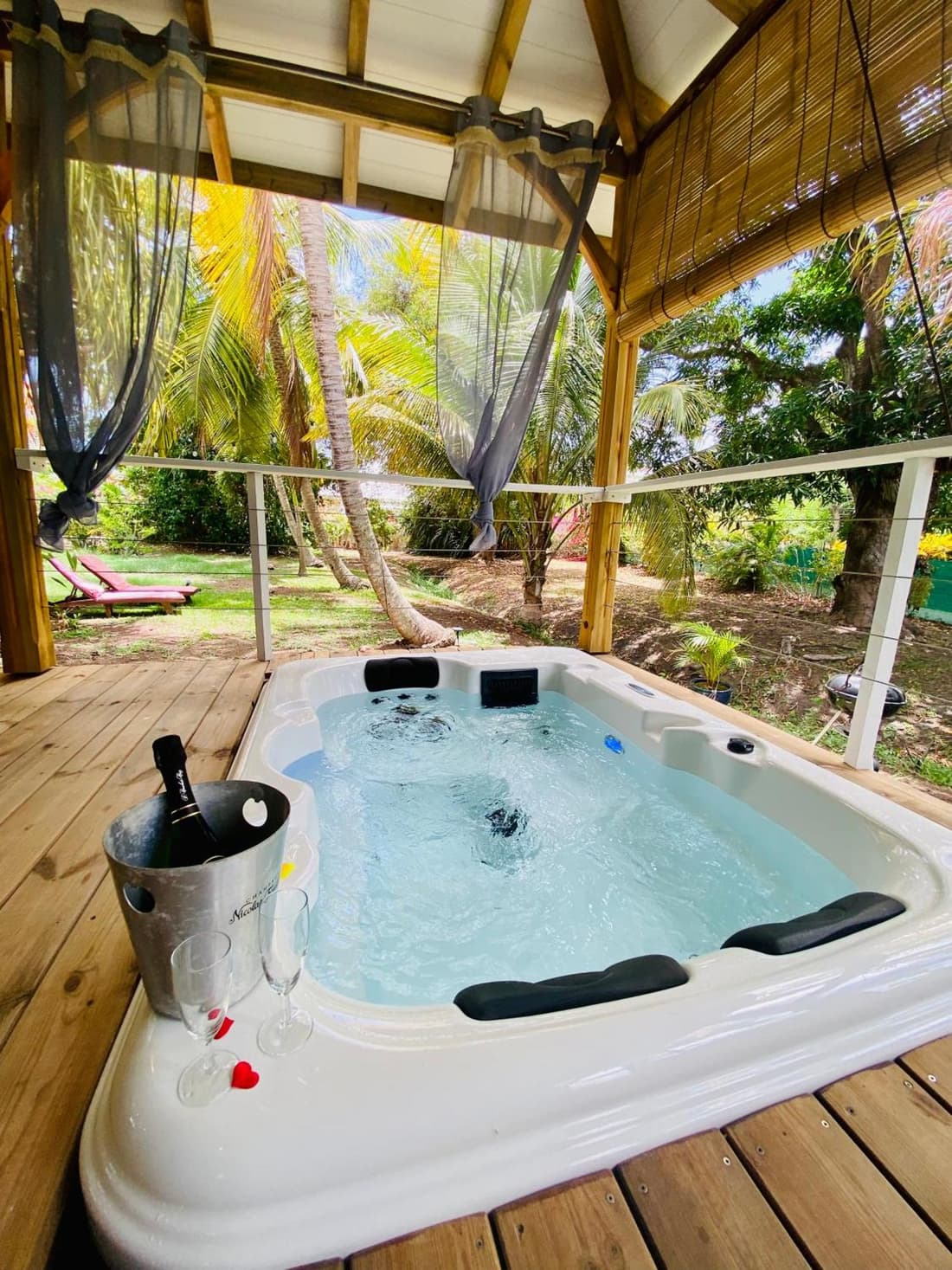Écolodge Ti-Spa avec Jacuzzi Privé Villa Gaïa