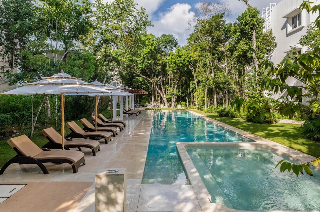 Quiet 2BR in Tulum with Pool Spacious Patio Gym