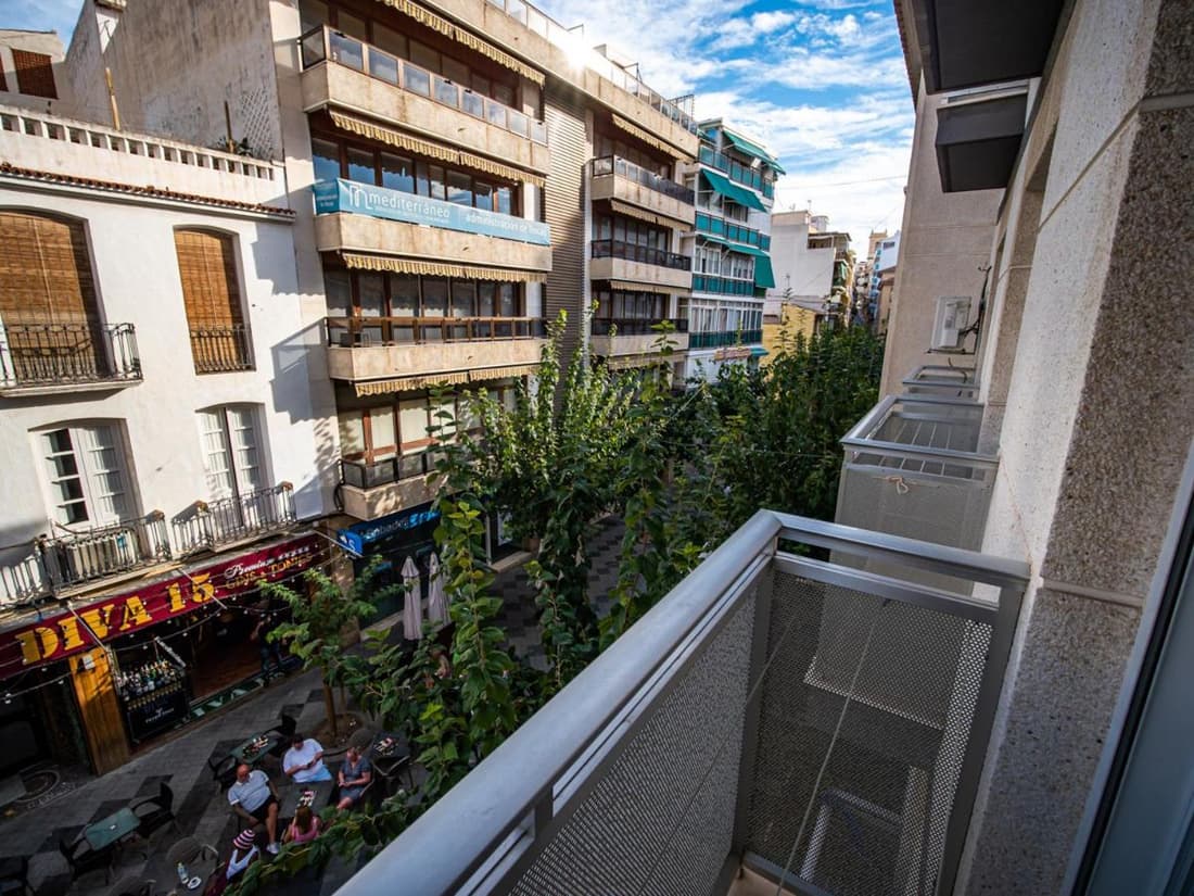 Benidorm Alameda 20 Centre NO VT más de 10 dias
