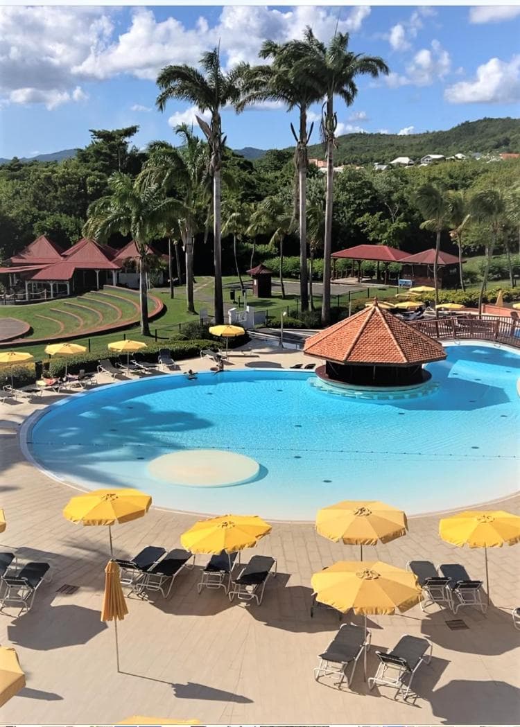 SUPERBE STUDIO MARTINIQUE VUE ROCHER DU DIAMANT
