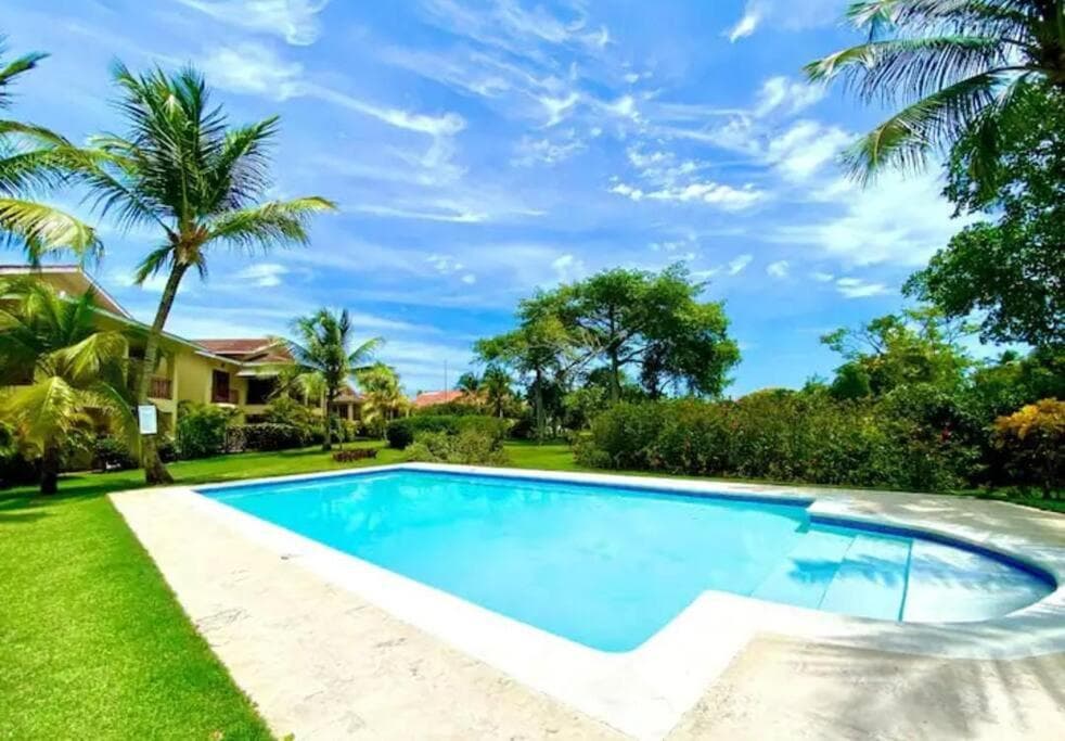 Luxury apto 3 rooms+pool+ campo de golf. Cocotal
