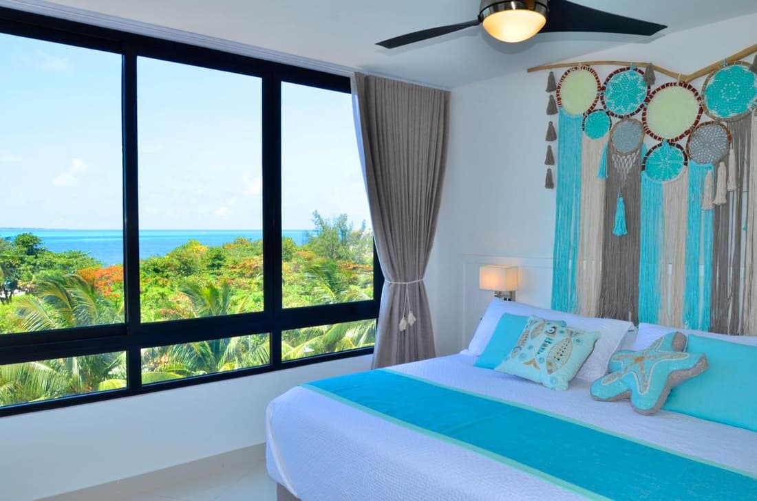 TAKH Sea View Apartment