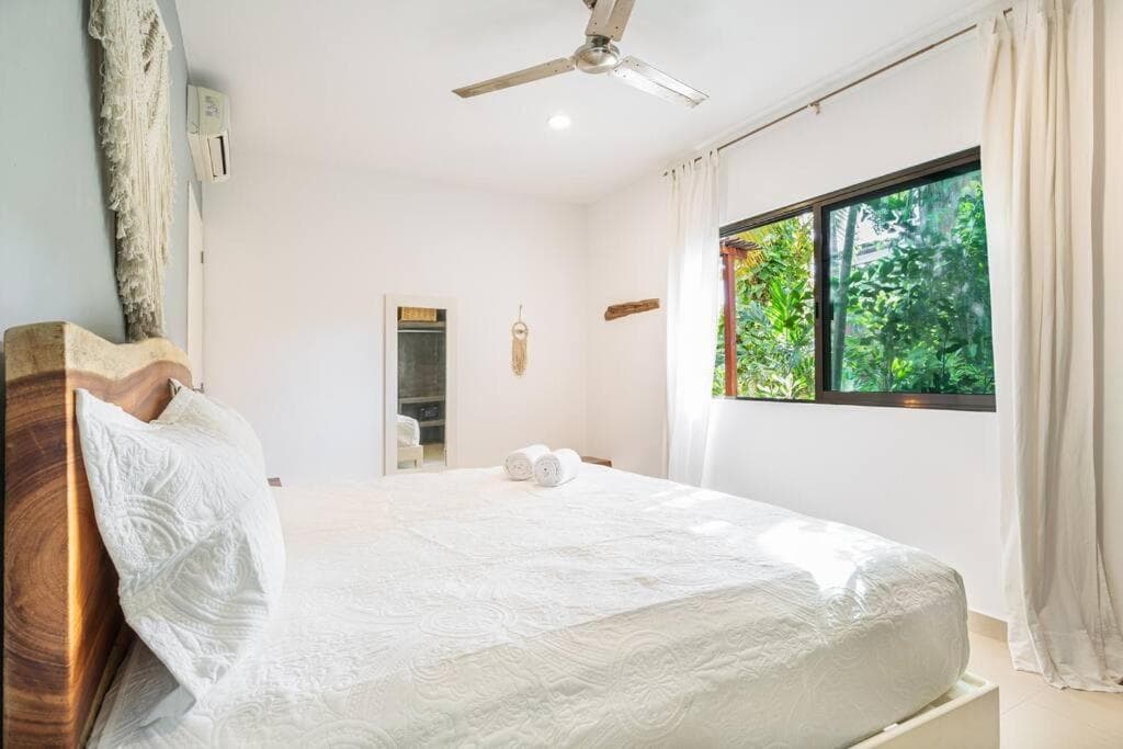 Buena Vida amazing 2 bdr in Veleta with pool
