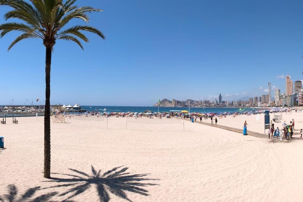 SEAFRONT UNIQUE LOCATION B6