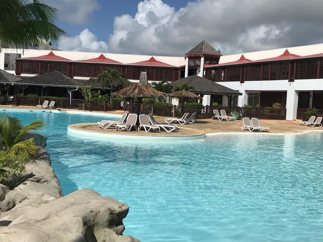 LE CAMASSIA - Studio de standing dans résidence privée avec accès Piscine et plage.