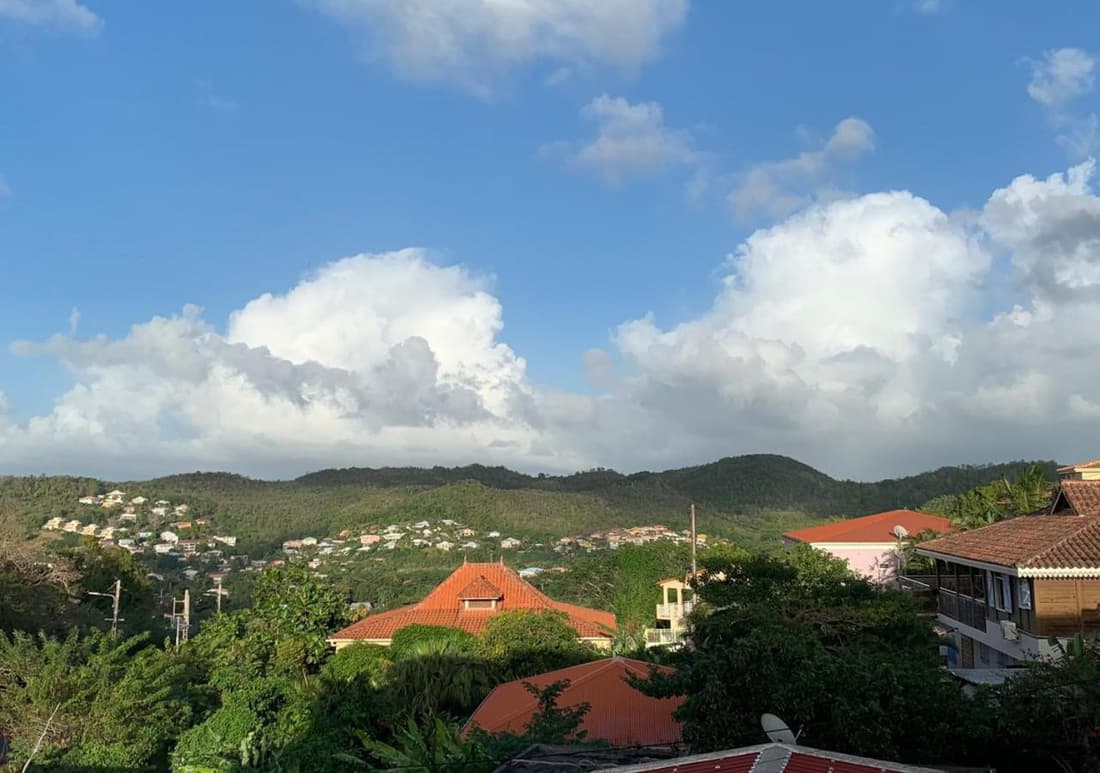 Superbe Appart T2 de standing, à l'Anse à l'âne, à 5mn à pied des plages
