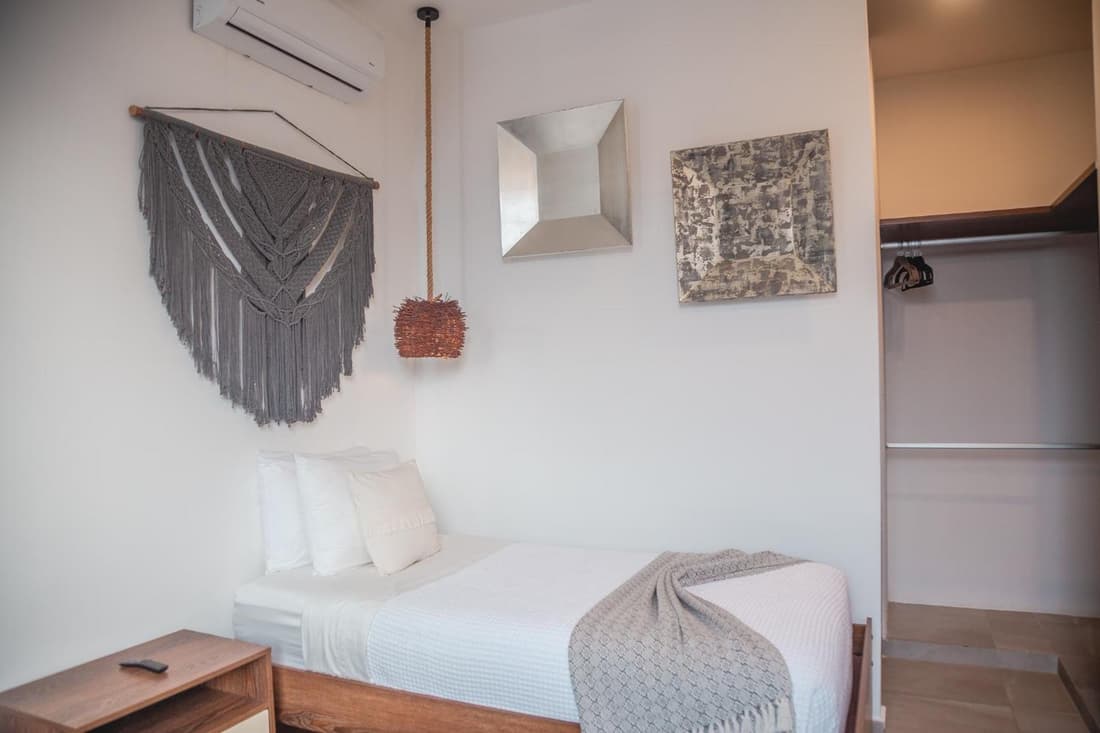 Luxury Penthouse 3BR with Private Pool & Rooftop La Veleta