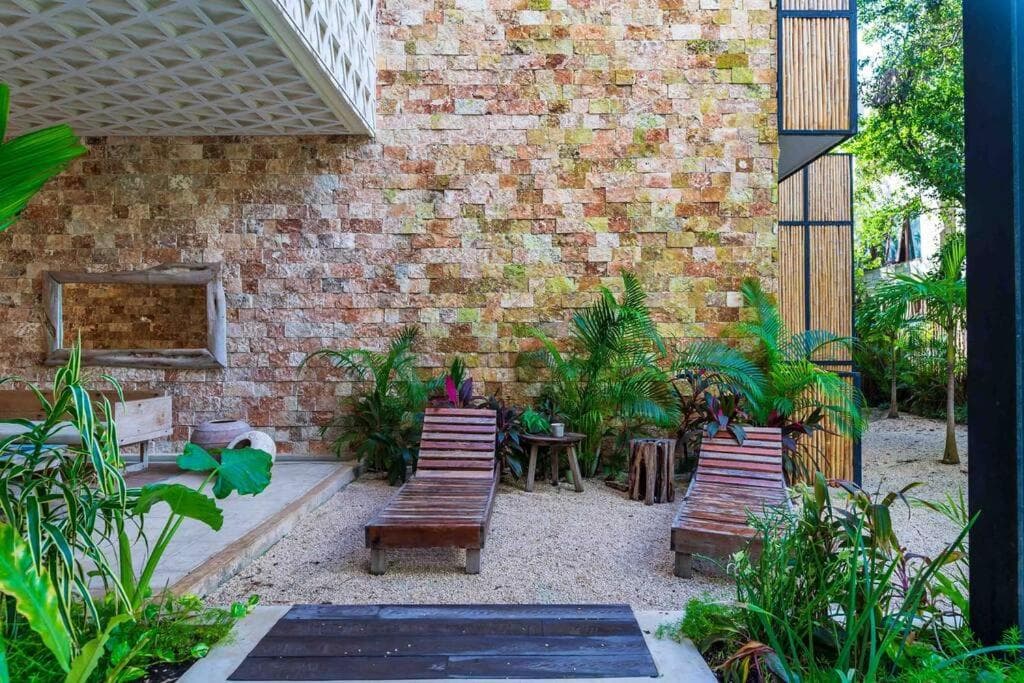 VISCOUNT IV MANOR TULUM By SANDY POWERFUL