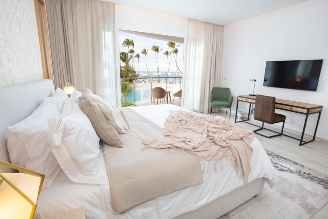 Destination Jelly Playa Coral Condo