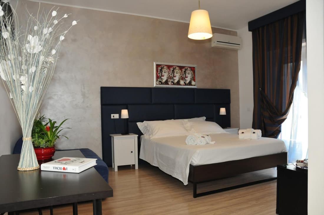 Check-Inn Rooms