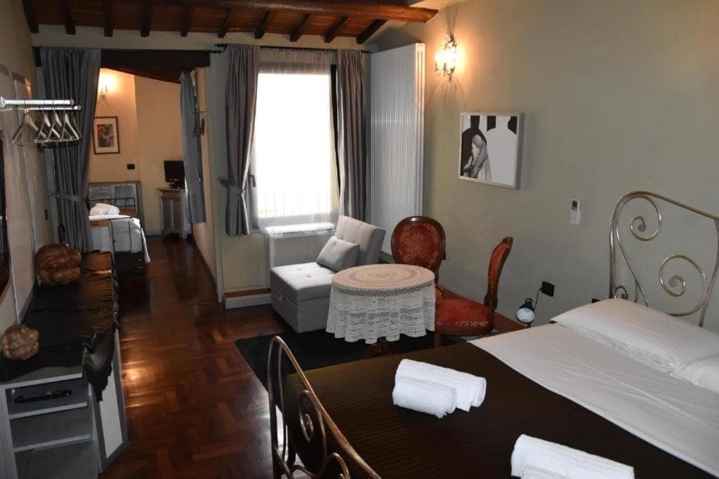 The Black Sheep B&B