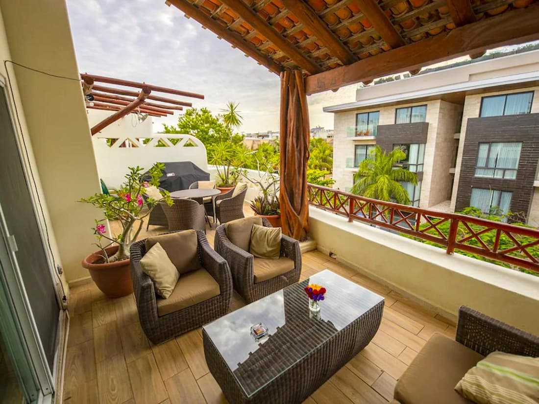 Luxury Ocean View Condo with Rooftop Jacuzzi in Playa del Carmen