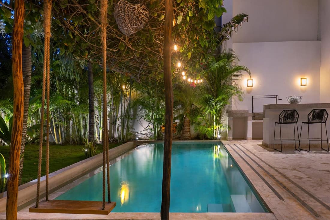 Stunning 4BR Villa with Private Pool La Veleta Retreat