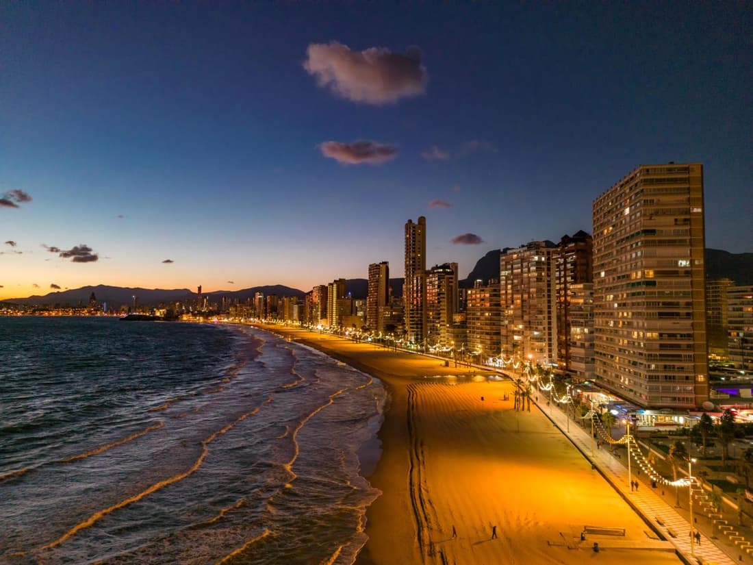 One bedroom flat with shared pool Levante area