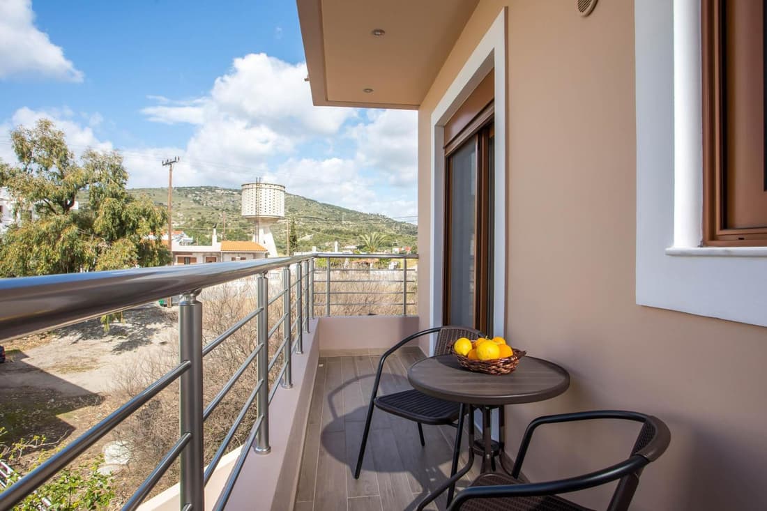 M&E APARTMENTS