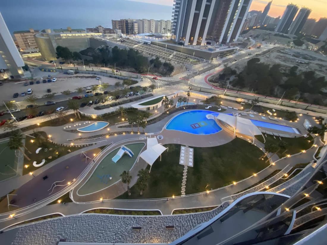Lujoso apartament con impresionantes vistas al mar