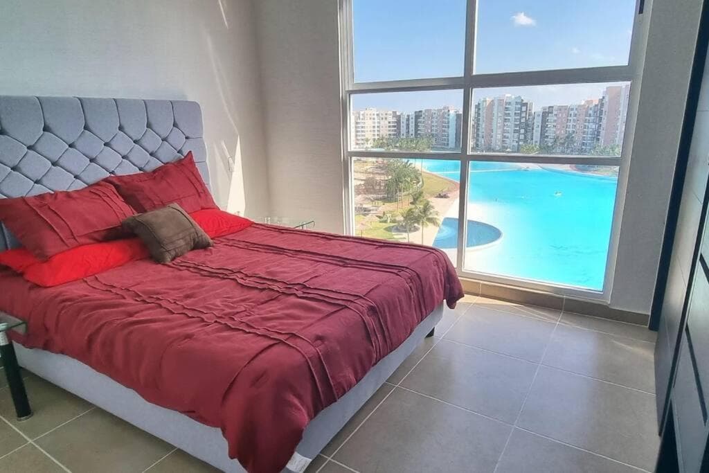 departamento con laguna artificial