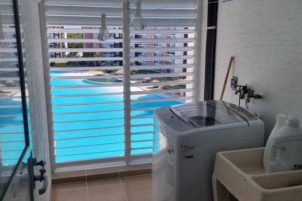 departamento con laguna artificial