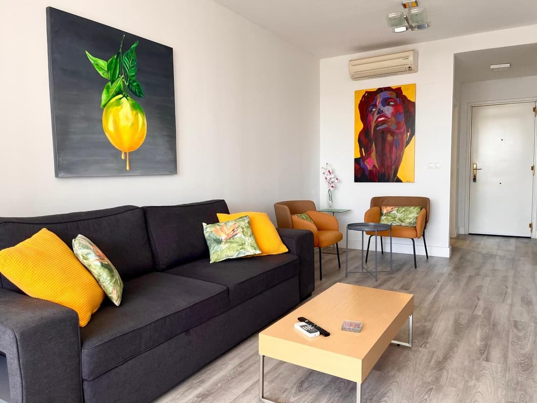 Bonito apartamento con piscina
