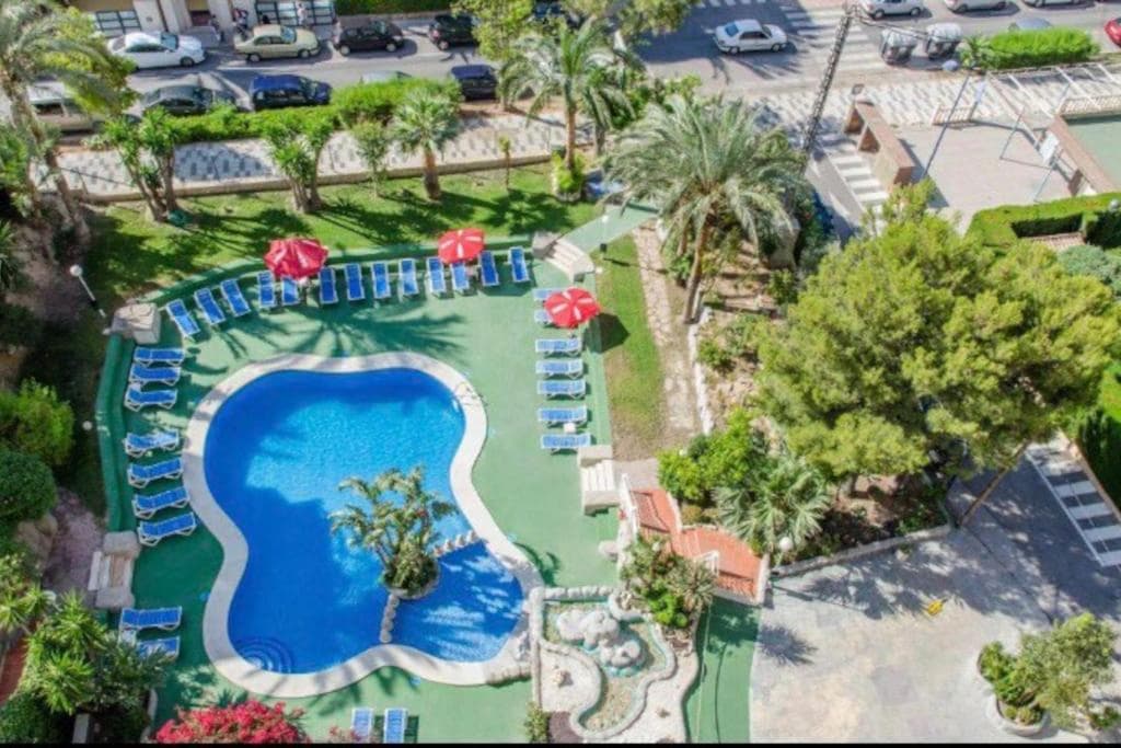 Apartamentos de Benidorm, playa Poniente, España