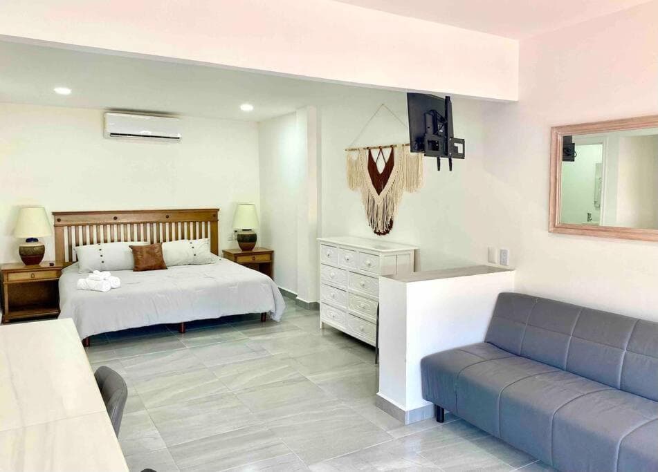 5th Av Studio Close to the Beach ADO Ferry & Mall