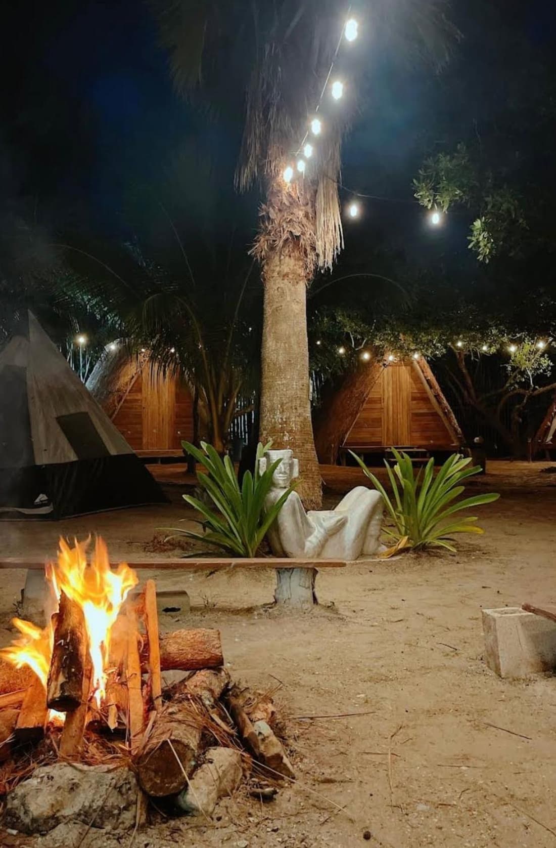 La Aldea Holbox Cabañas y Camping