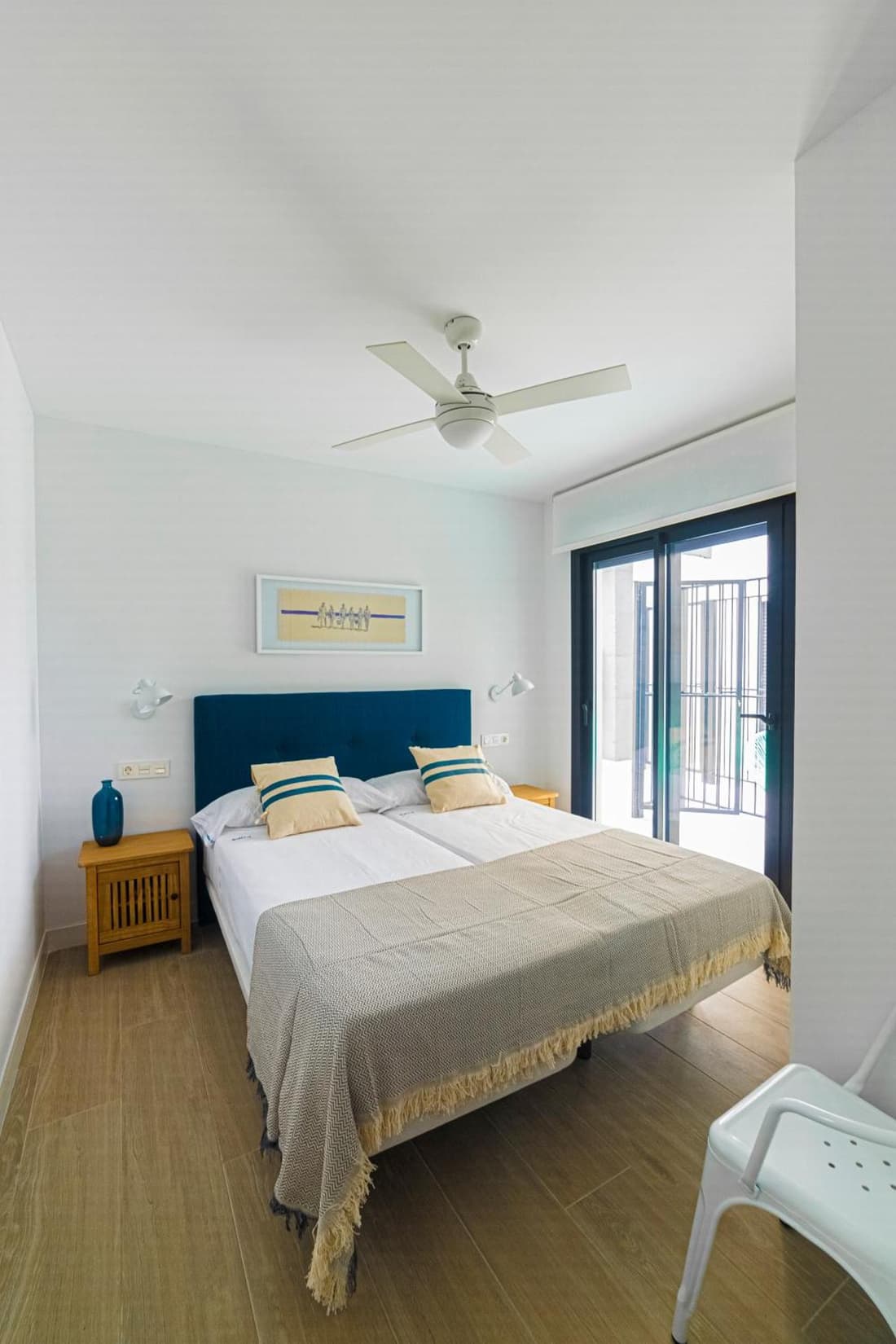Bretón 17- Apartamentos con piscina climatizada en Alicante centro