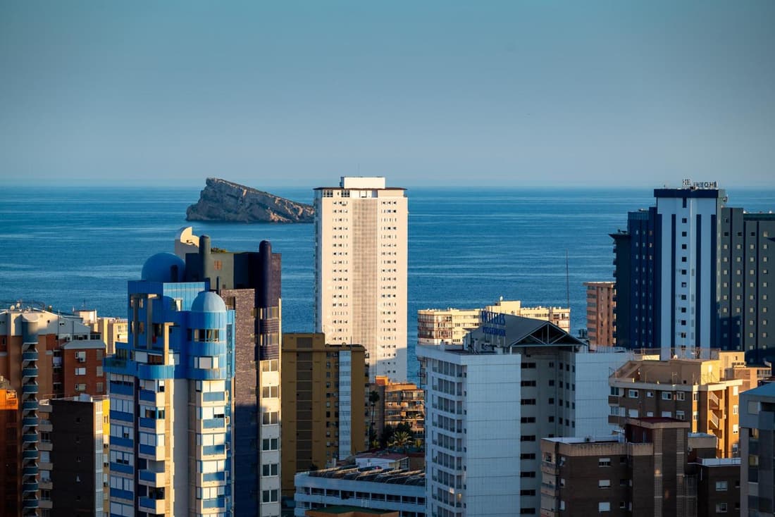 Benidorm Apartamento con Vista al mar, wifi y parking